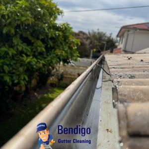 View Photo: Gutter Cleaning Bendigo