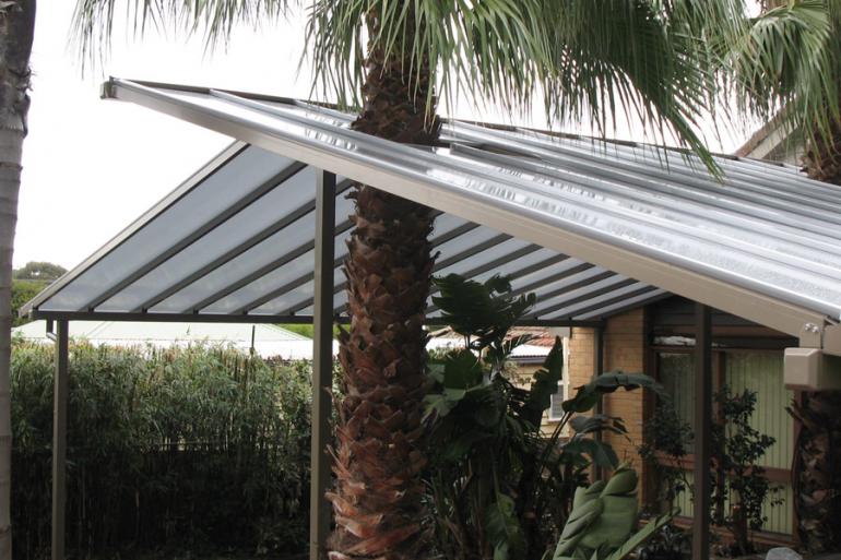 Polycarbonate roof