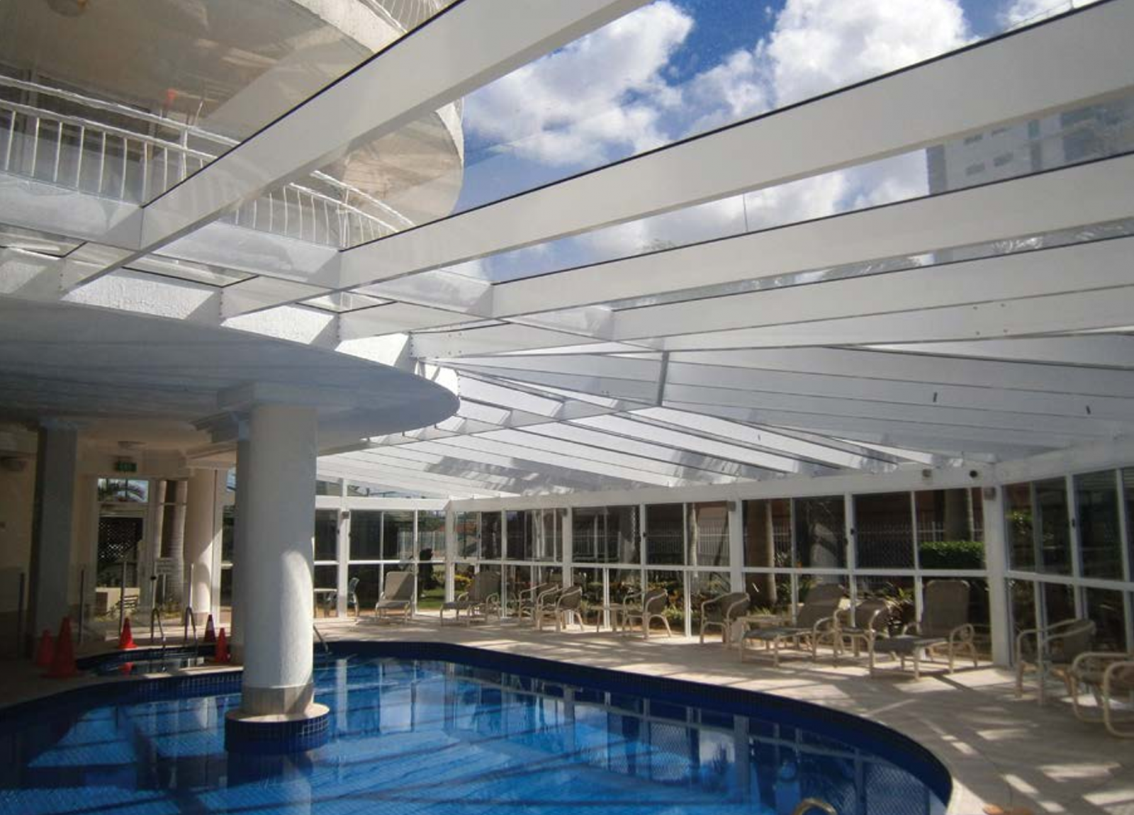 View Photo: Commercial Pool Structure