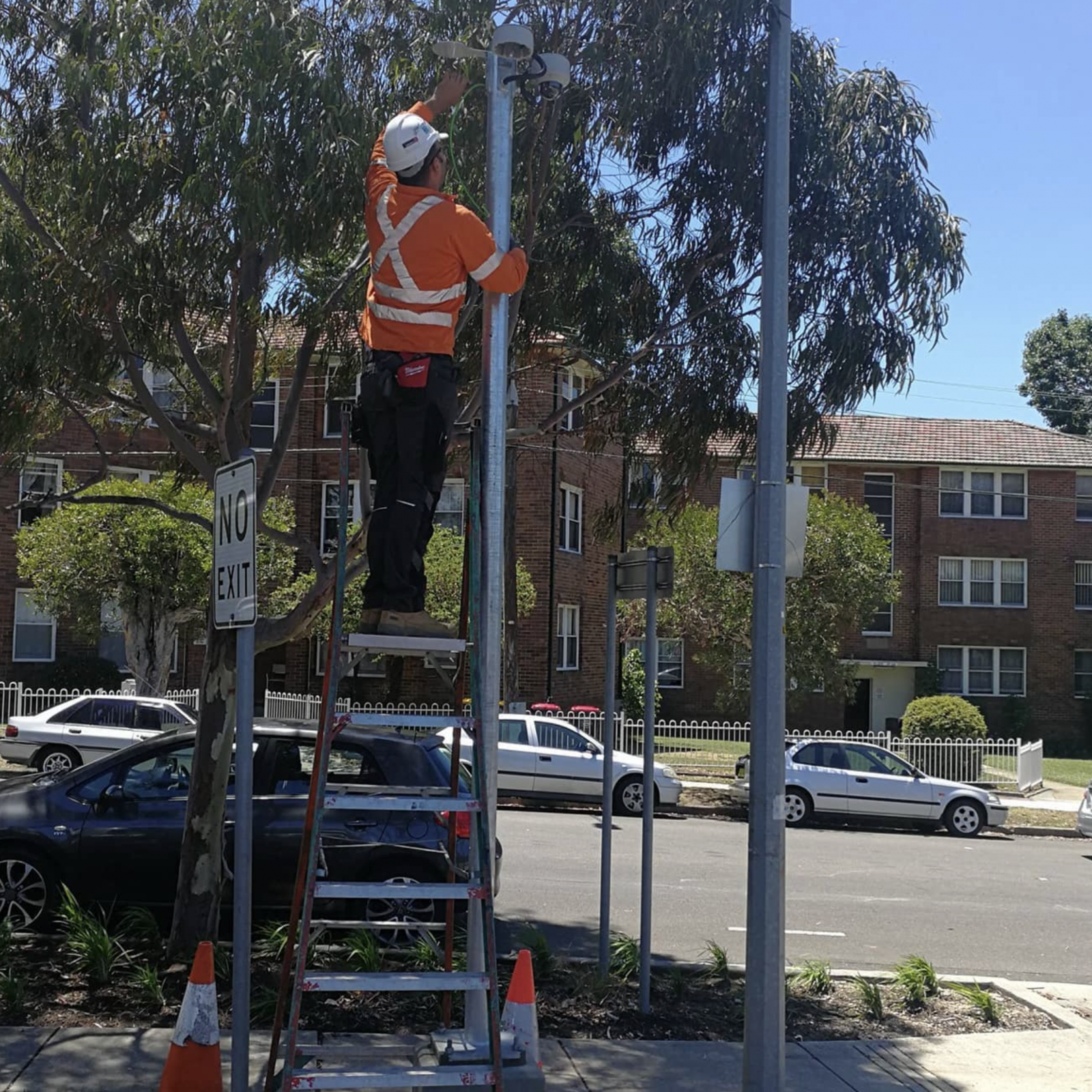 View Photo: Street Wiring for Security Systems